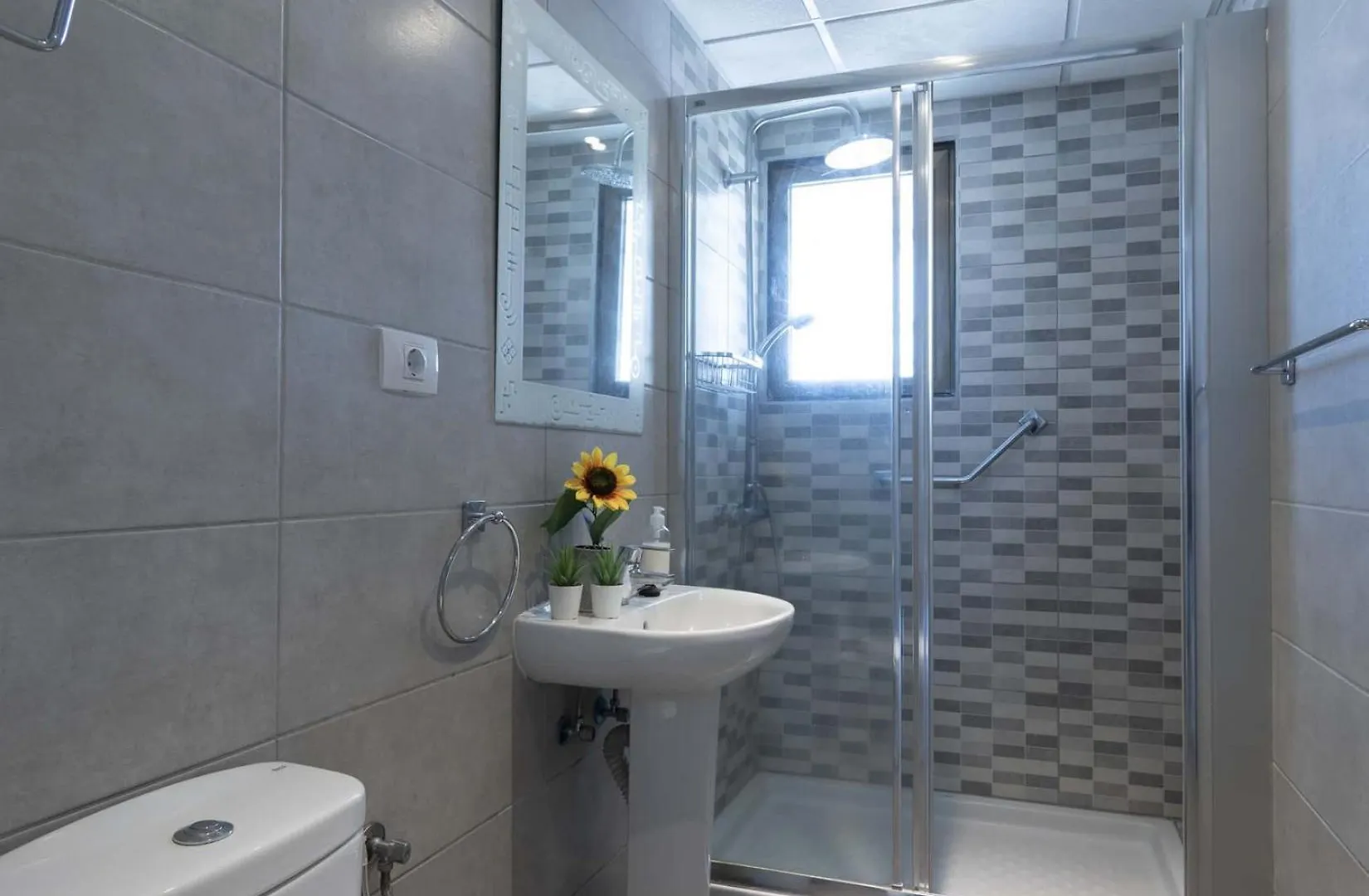 Castle Harbour 8 Apartment Los Cristianos  0*, Los Cristianos (Tenerife)